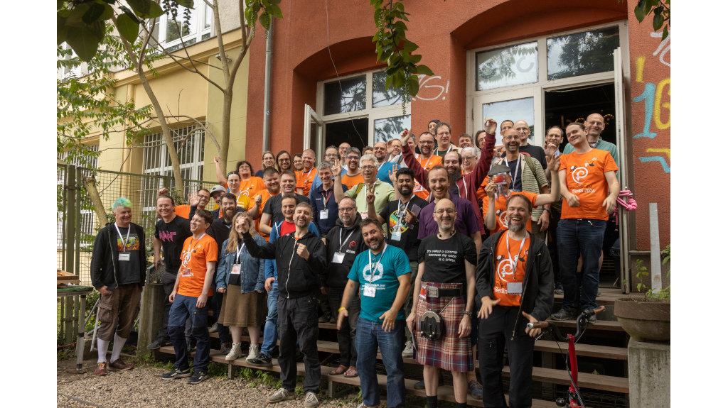 Group photo of the MiniDebConf Berlin 2024